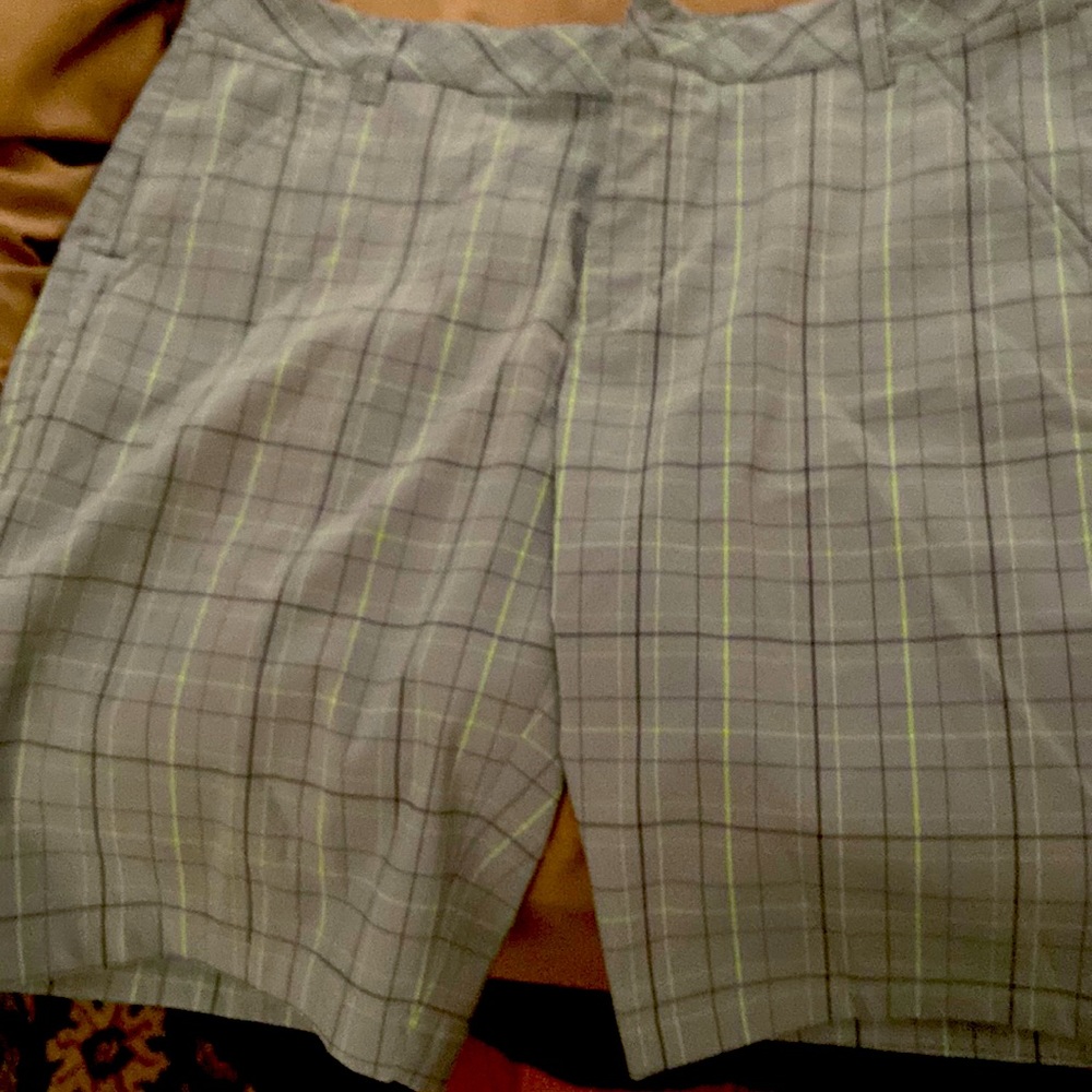 Like new Fila sport golf shorts
